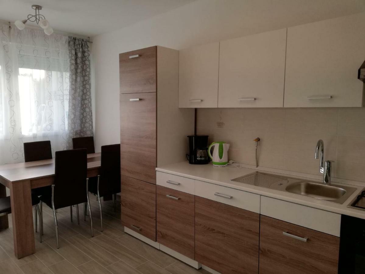 Apartment White Пула Екстериор снимка