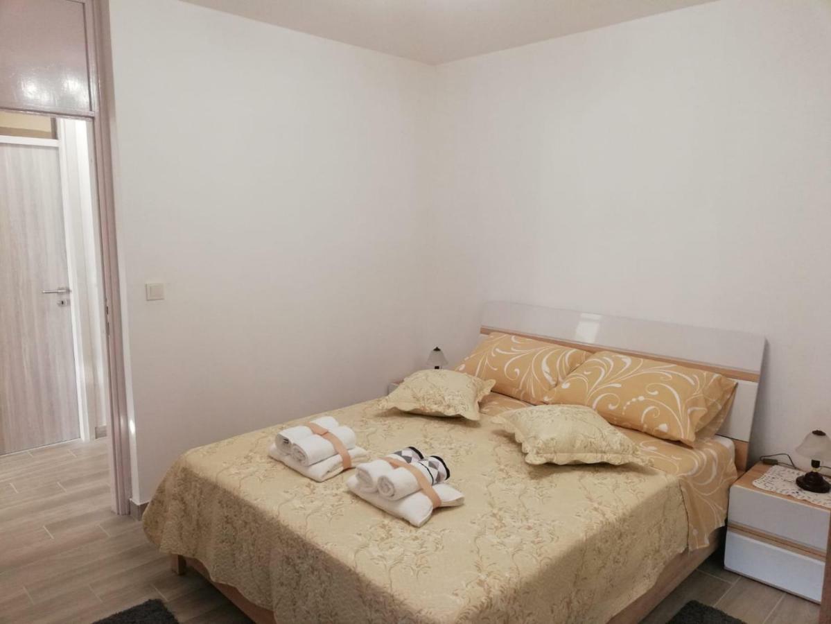 Apartment White Пула Екстериор снимка